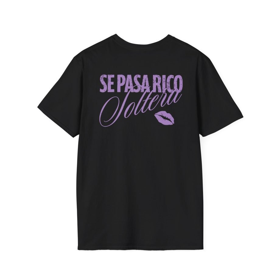 Shakira Se Pasa Rico Soltera Unisex Softstyle T-Shirt
