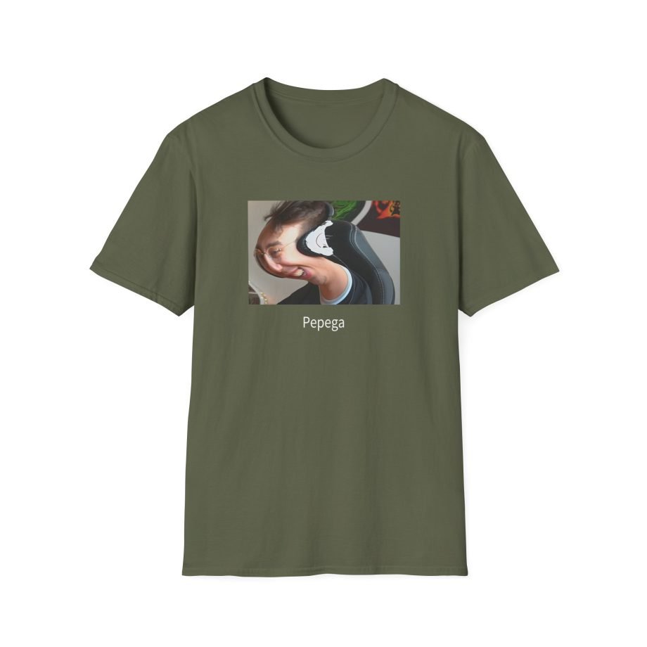 Papaplatte Pepega Unisex Softstyle T-Shirt